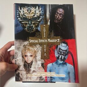 A Complete Guide to Special Effects‎ Makeup - Volume 2 book